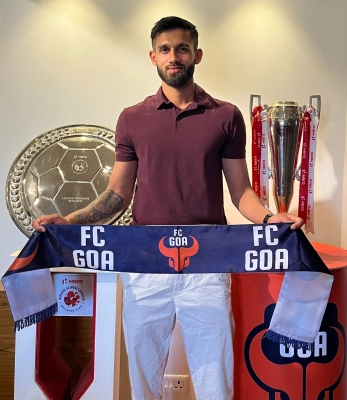  Goalkeeper Arshdeep Singh Signs Two-year Contract With Fc Goa-TeluguStop.com