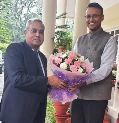  India's New Ambassador Arrives In Kathmandu-TeluguStop.com