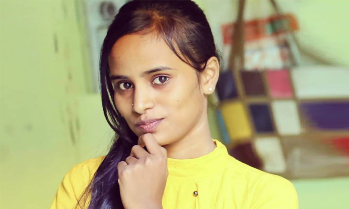  Jabardasth Faima Comments On Her Life Struggles Details, Jabardast Faima, Tolly-TeluguStop.com