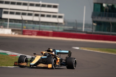  Jehan Daruvala Completes Over 130 Laps Around Silverstone In Mclaren F1 Car-TeluguStop.com