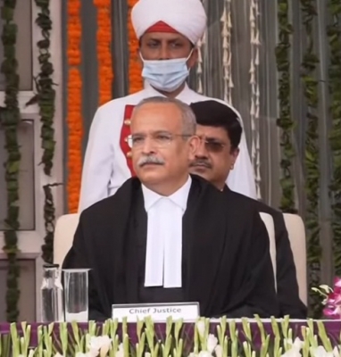  Justice Satish Chandra Sharma Take Oath As Delhi Hc Chief Justice-TeluguStop.com