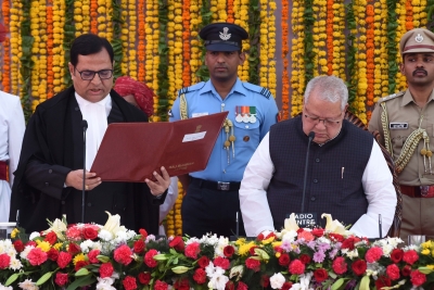  Justice Shinde Sworn In As Rajasthan Hc's New Chief Justice-TeluguStop.com