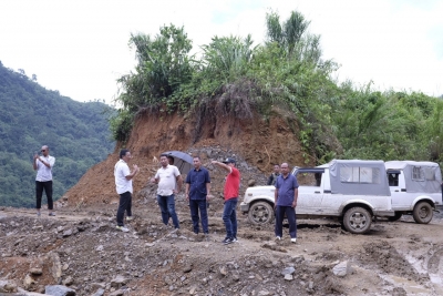  Manipur Landslide: 8 Bodies Found, Many Missing, Rescue Operations On-TeluguStop.com