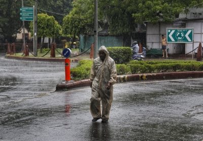  Monsoon Misses Date With Delhi, Imd To Declare Date On Tuesday-TeluguStop.com