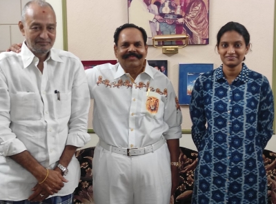  National Award-winner Thota Tharani's Daughter To Join Him As Art Director In 'g-TeluguStop.com