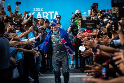  New Zealand's Mitch Evans Wins Inaugural Jakarta E-prix-TeluguStop.com