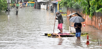  No Place For Cremation, Burial In Flood-hit Silchar-TeluguStop.com