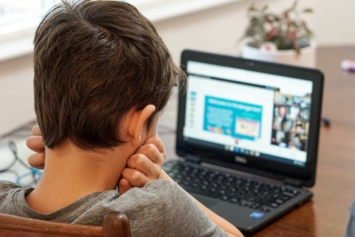  Online Classes During Covid Triggered Headache In Kids-TeluguStop.com