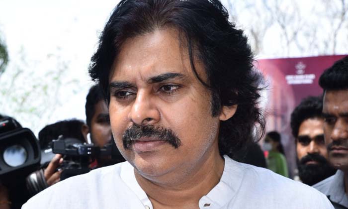  Pawan Kalyan New Look Negative Comments Details Here Goes Viral , Negative Comm-TeluguStop.com