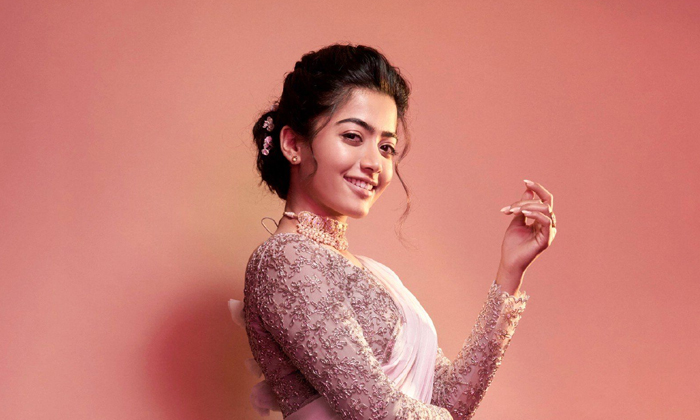  Rashmika Latest Photoshoot In Saaree Taggedele , Rashmika , Rashmika Mandanna, R-TeluguStop.com