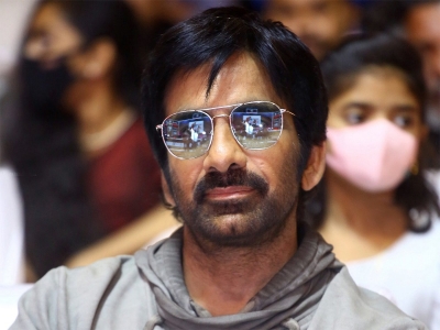  Ravi Teja Injured On The Sets Of 'tiger Nageswara Rao'-TeluguStop.com