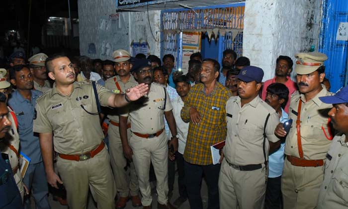  On The Day He Took Charge As Sp, He Started The Rural Sleep Program , District S-TeluguStop.com