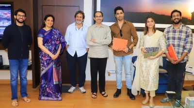  Team 'major' Meets Maharashtra Cm Uddhav Thackeray-TeluguStop.com