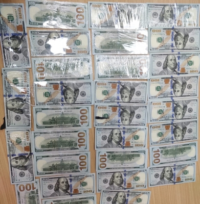 Us Currency Seized By Customs At Chennai Airport Us Currency Seized By Customs At Chennai Airport-TeluguStop.com