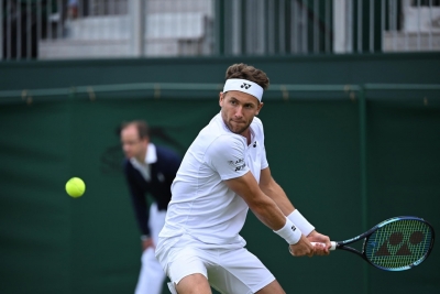  Wimbledon 2022: Ruud Advances, Davidovich Fokina Stuns Hurkacz On Day 1-TeluguStop.com