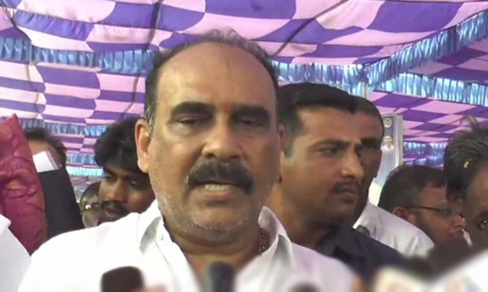  Balineni Sriniavasa Reddy Participated In The Yssar Gadapa Gadapa Program In M-TeluguStop.com