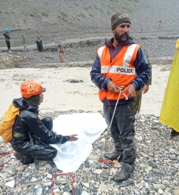  10 Dead, Many Missing After Cloudburst, Flash Floods At Amarnath Shrine (3rd Lea-TeluguStop.com