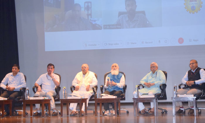  Aicte Conclave Focus On Education With Indian Roots In Indian Languages-TeluguStop.com