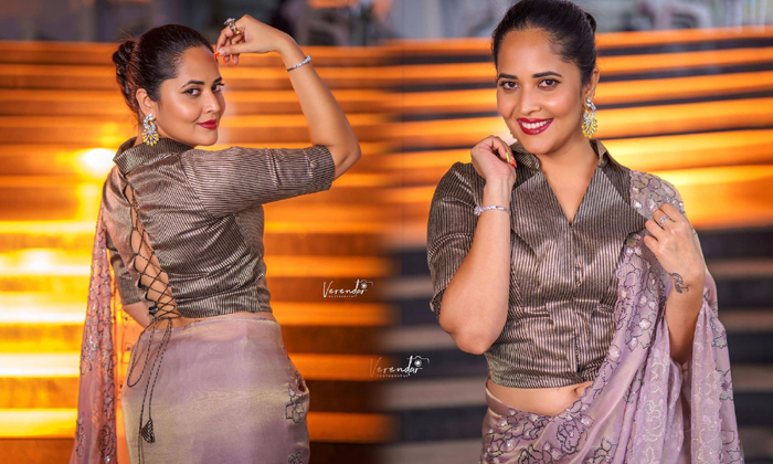 Actress Anasuya Bharadwaj Spells Magic On Us With Her Beautiful Pictures-telugu Actress Photos Actress Anasuya Bharadwaj High Resolution Photo