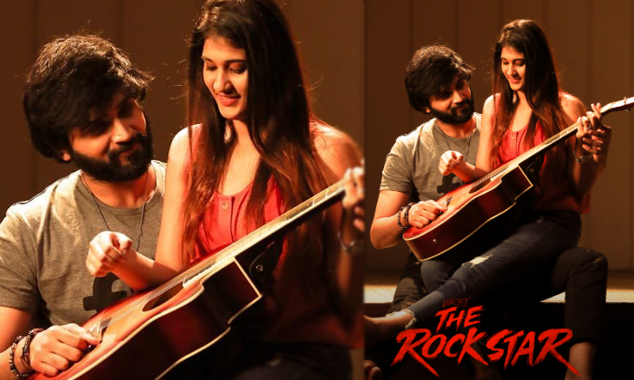  Love Shade From ‘vikky The Rockstar’ Sheds Light On The Beauty Of Love-TeluguStop.com