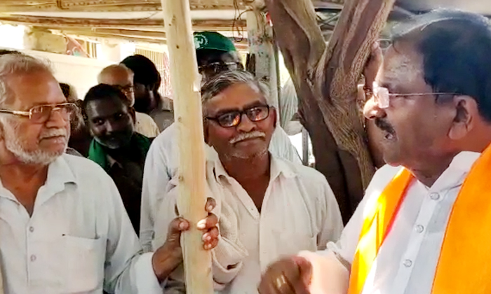  Amaravati Farmers Questions To Bjp Chief Somu Veeraju In Manam Mana Amaravathi P-TeluguStop.com