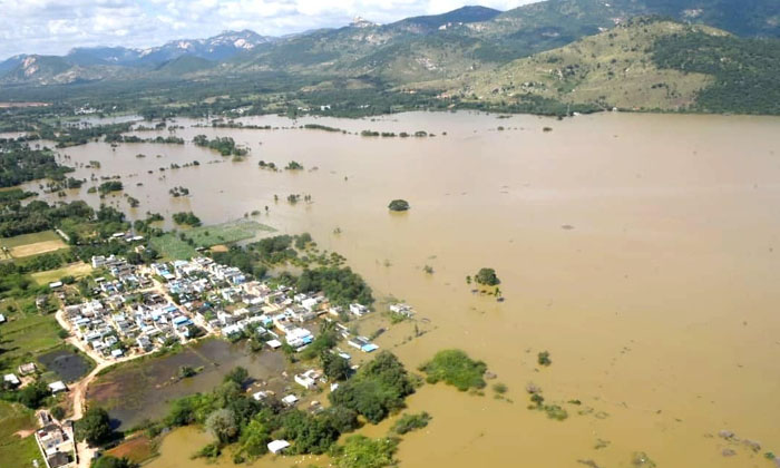 Telugu Andhra Pradesh, Chandrababu, Godavari Floods, Heavy, Jagan, Ysrcp-Telugu