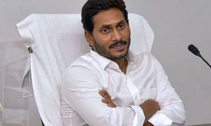  Will Jagan Give Tickets To Volunteers In Next Elections Andhra Pradesh, Voluntee-TeluguStop.com