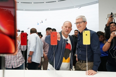  Apple Finally Bids Goodbye To Design Maverick Jony Ive-TeluguStop.com