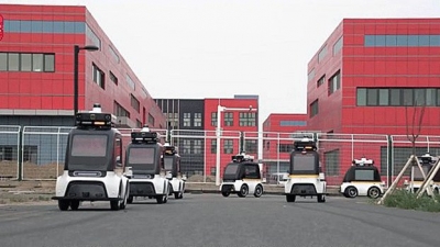  China Deploys Driverless Police Cars For Surveillance Of Uyghurs-TeluguStop.com