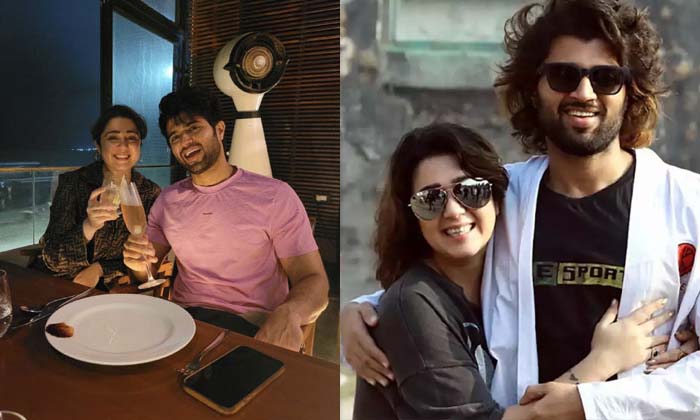  Vijay Deverakonda Celebrates Liger Trailer Success With Co Producer Charmme Kaur-TeluguStop.com