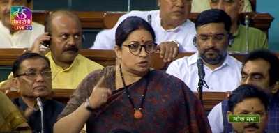  Congress 'demeaning' President Droupadi Murmu: Smriti Irani-TeluguStop.com