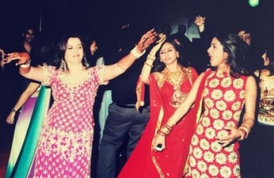  'drunk Dulhan' Farah Shares Throwback Pic With Priyanka, Rani From Sangeet-TeluguStop.com