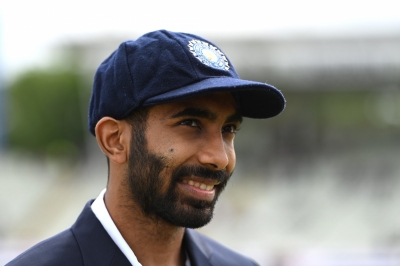  Eng V Ind, 5th Test: Rain Forces Early Lunch After Bumrah Takes Out Lees; Englan-TeluguStop.com