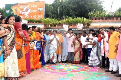  Festive Mood At Murmu's Hometown In Odisha's Mayurbhanj Dist-TeluguStop.com