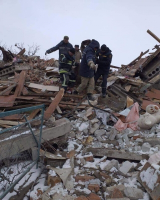  Five Civilians Killed In Russian Shelling In Ukraine's Donetsk Oblast-TeluguStop.com