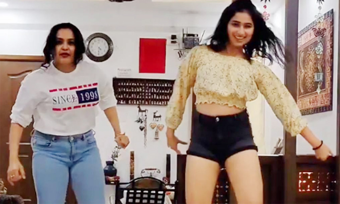  Full Details Of Viral Girl From Pragathi Viral Dance Details, Pragathi, Sneha Mu-TeluguStop.com