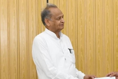  Gehlot Expresses Concern On 'exorbitant' Fees Of Sc, Hc Lawyers-TeluguStop.com