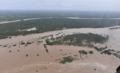 Godavari Flows Above Danger Mark At Andhra Pradesh's Dowleswaram-TeluguStop.com