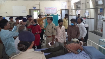  Gujarat Hooch Tragedy: Cong Mla Puts Death Toll At 12-TeluguStop.com