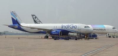  Hundreds Of Indigo Airline Passengers In Jam Due To Flight Delays-TeluguStop.com