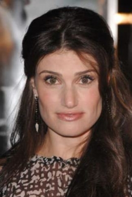  Idina Menzel Details Her Regular Nightmares-TeluguStop.com