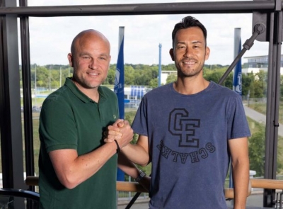  Japan Captain Maya Yoshida Joins Schalke-TeluguStop.com