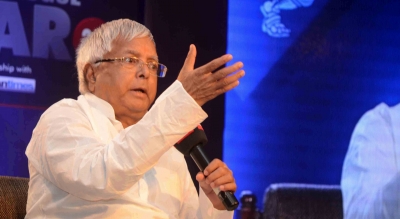  Lalu Prasad Hospitalised After Falling From Stairs-TeluguStop.com