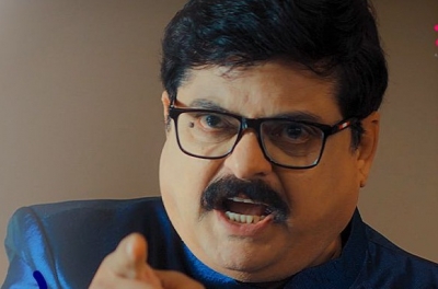 Marathi Series 'mi Punha Yein' Teaser Packs Solid Contemporary Satirical Punch Marathi Series 'mi Punha Yein' Teaser Packs Solid Contemporary Satirical Punch-TeluguStop.com