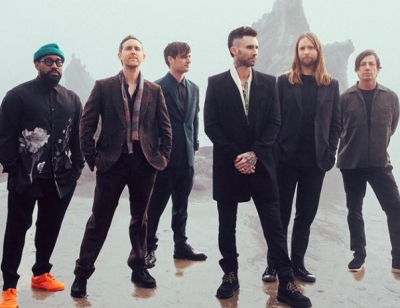  Maroon 5 Removes Rising Sun Flag On Homepage Amid Controversy-TeluguStop.com