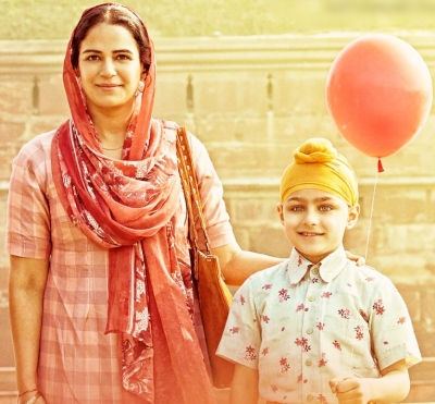  Mona Singh Shares New 'laal Singh Chaddha' Poster On Parents' Day-TeluguStop.com