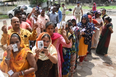  Mp Bjp Blames Sec For Low Voting In 1st Phase Of Municipal Polls-TeluguStop.com