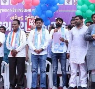  Narendra Solanki Appointed As Gujarat Nsui Chief-TeluguStop.com