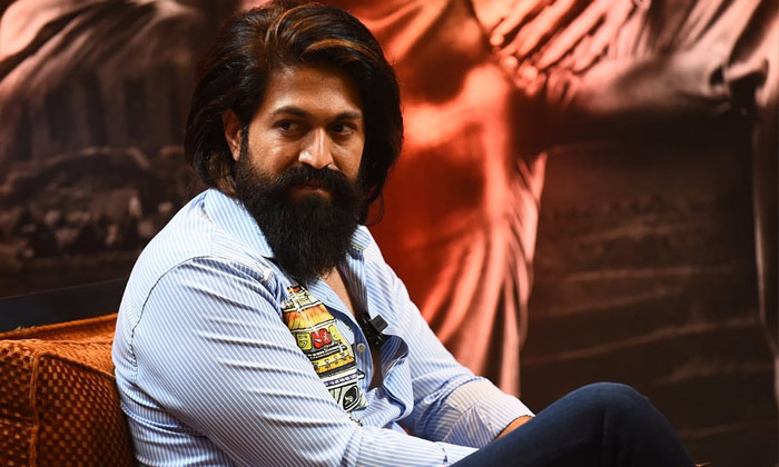  Yash Repeats Same Mistake Like Prabhas Details Here Yash , Prabhas, Radhyashyam,-TeluguStop.com