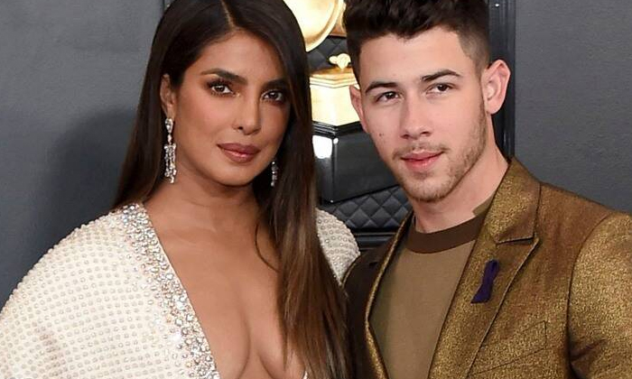  Priyanka Chopra Shocking Comments If I Say That Thing I Surly Got Divorce , Priy-TeluguStop.com